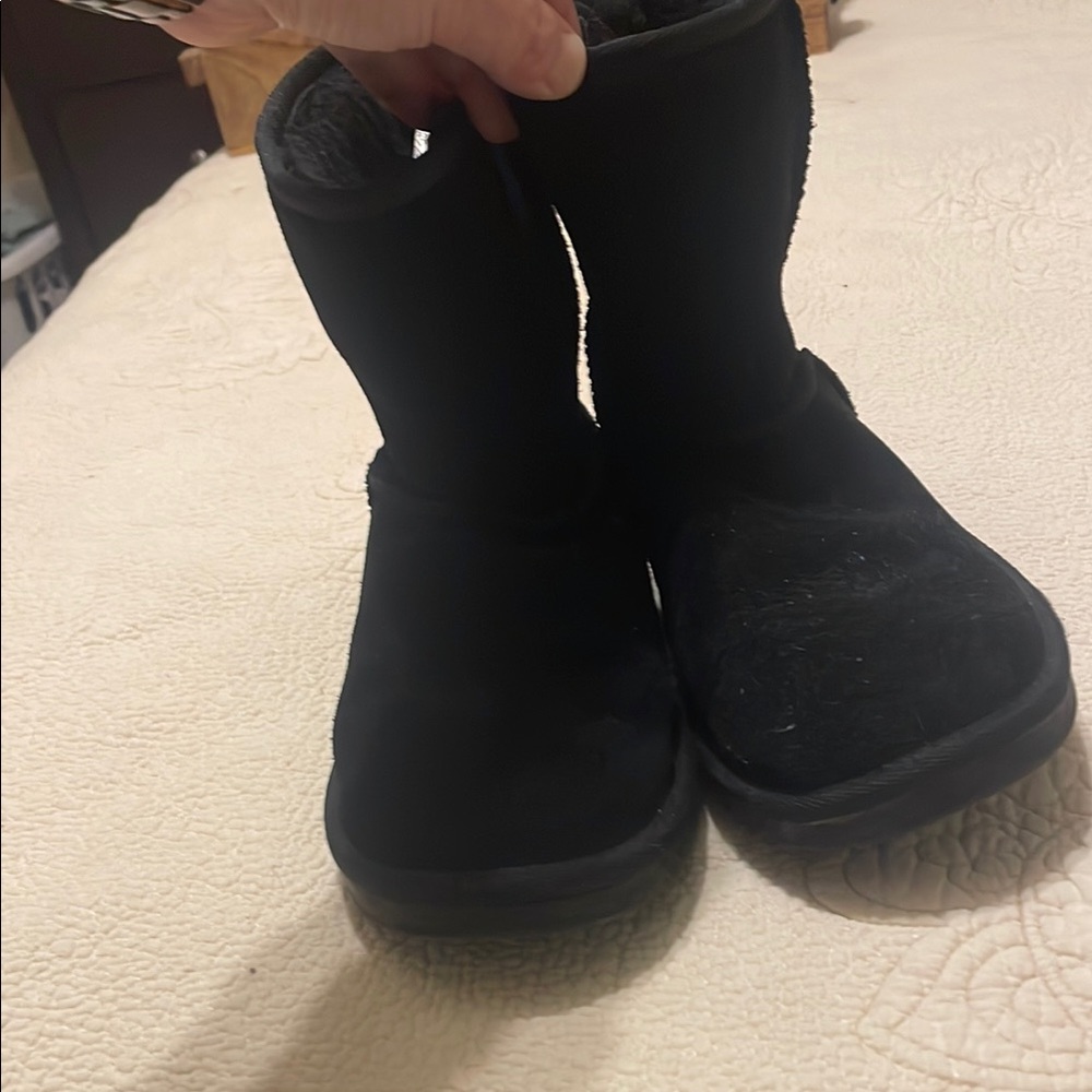 Girl’s Koolaburra by Ugg Black Suede Boots